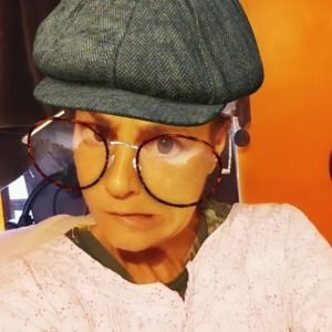 Meet your Posher, Robin